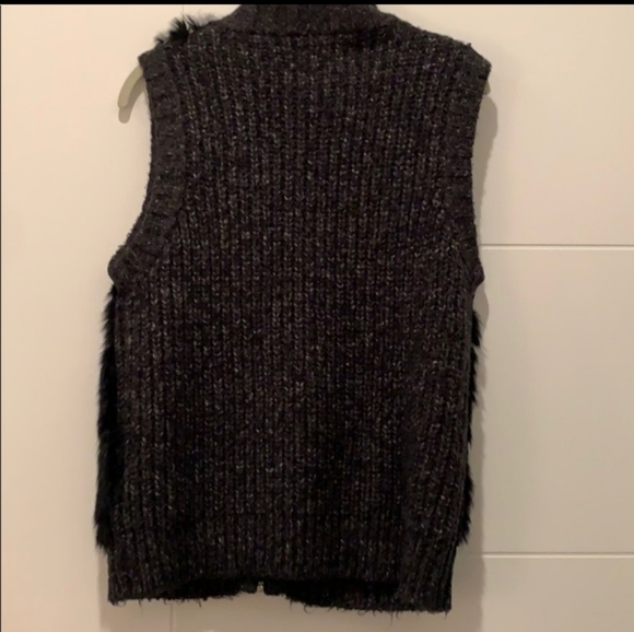 Black Rabbit Fur Vest - Picture 5 of 6